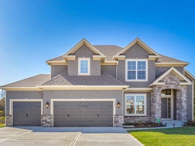 Oak run olathe by johnnie adams homes  Learn more about the builder: View builder profile